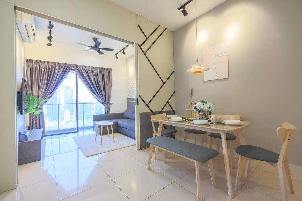 Continew Trx Corner House +2 Balconies +2 Kuala Lumpur